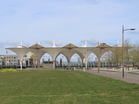 901438 Gezicht op het busstation Leidsche Rijn tussen de Centrumboulevard en de Parijsboulevard in de wijk Leidsche ...